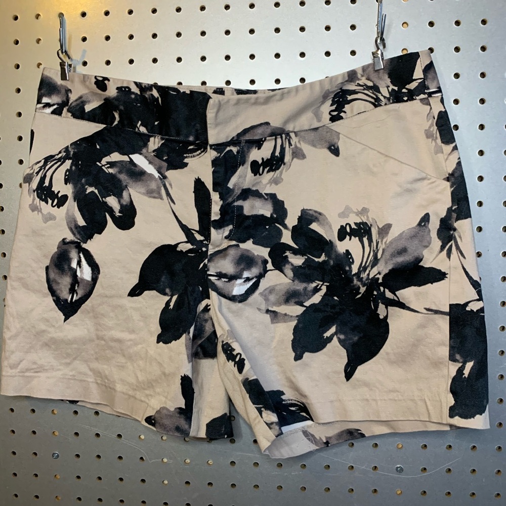 INC taupe and black cargo shorts 10